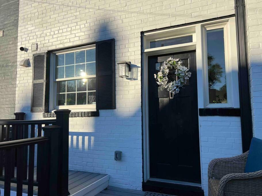 Cherry Blossom Townhouse, Easy Dc Access Washington Bagian luar foto