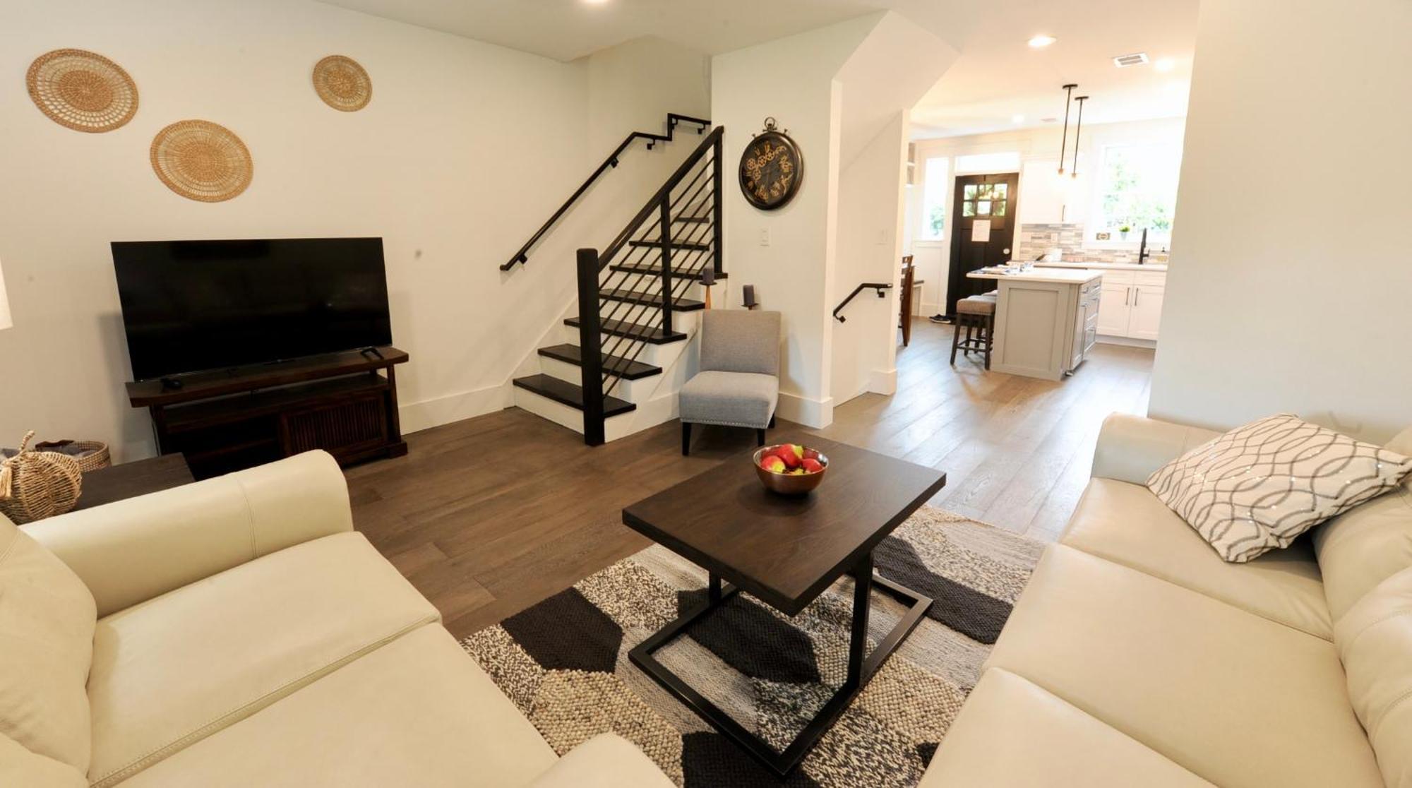 Cherry Blossom Townhouse, Easy Dc Access Washington Bagian luar foto