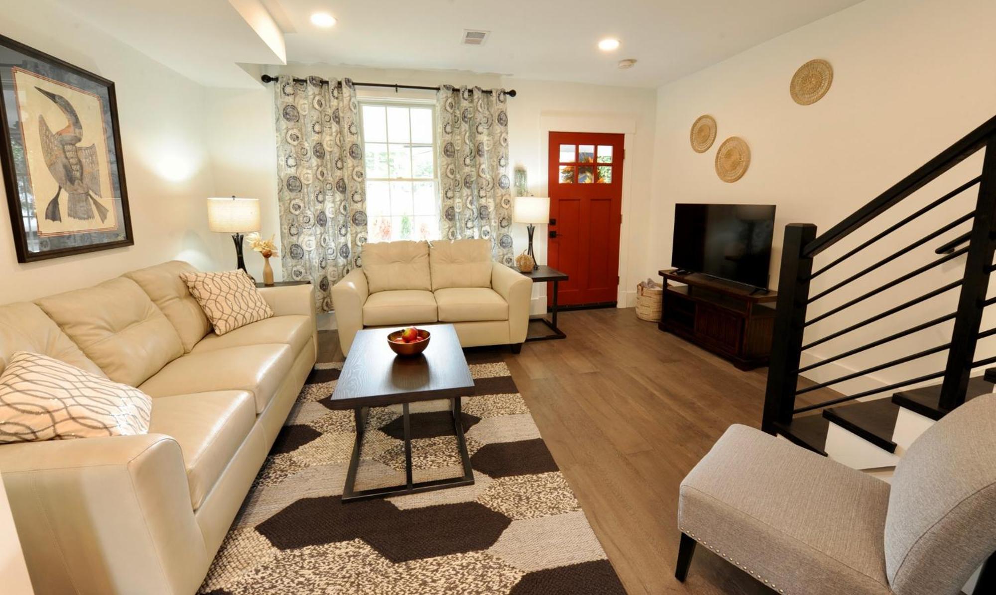 Cherry Blossom Townhouse, Easy Dc Access Washington Bagian luar foto